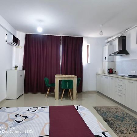 Garsoniera De La Mare Lägenhet Mangalia Exteriör bild