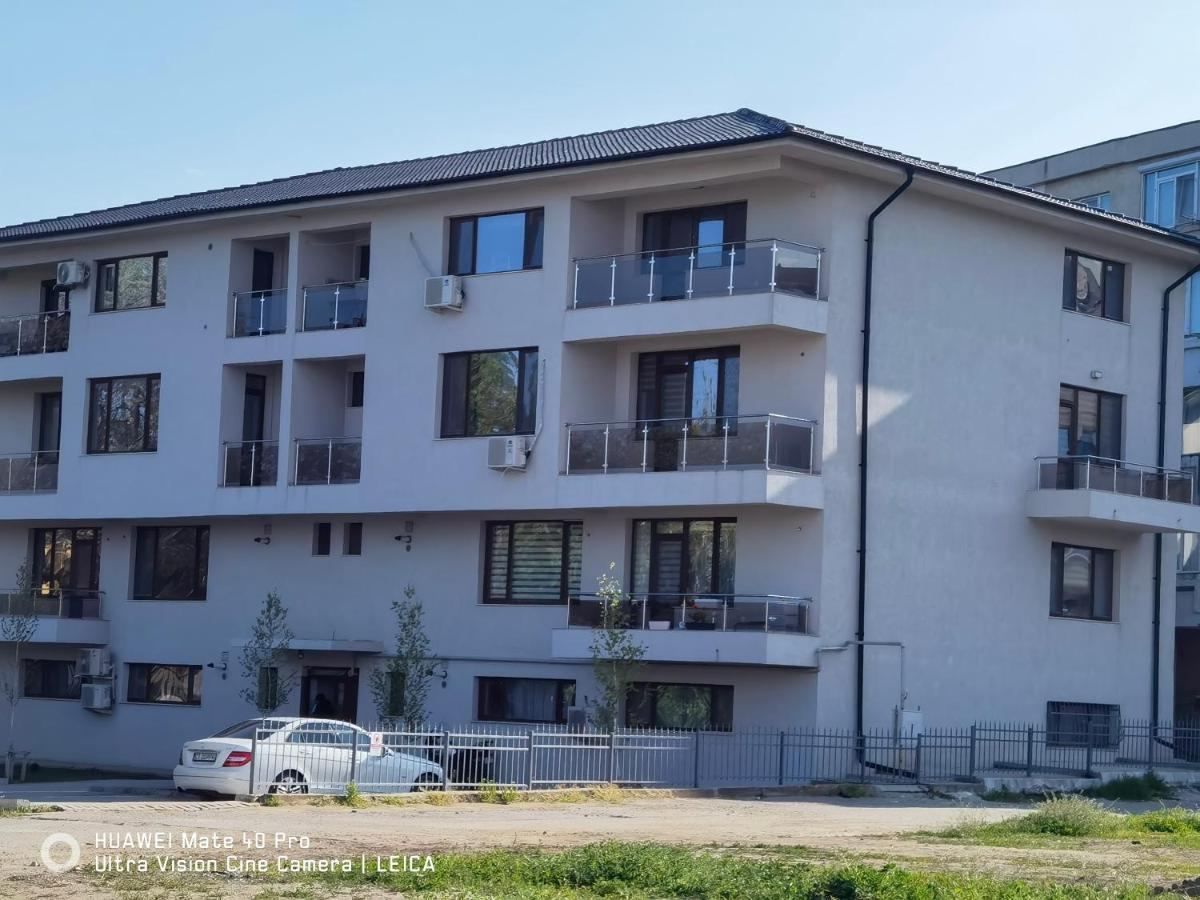 Garsoniera De La Mare Lägenhet Mangalia Exteriör bild