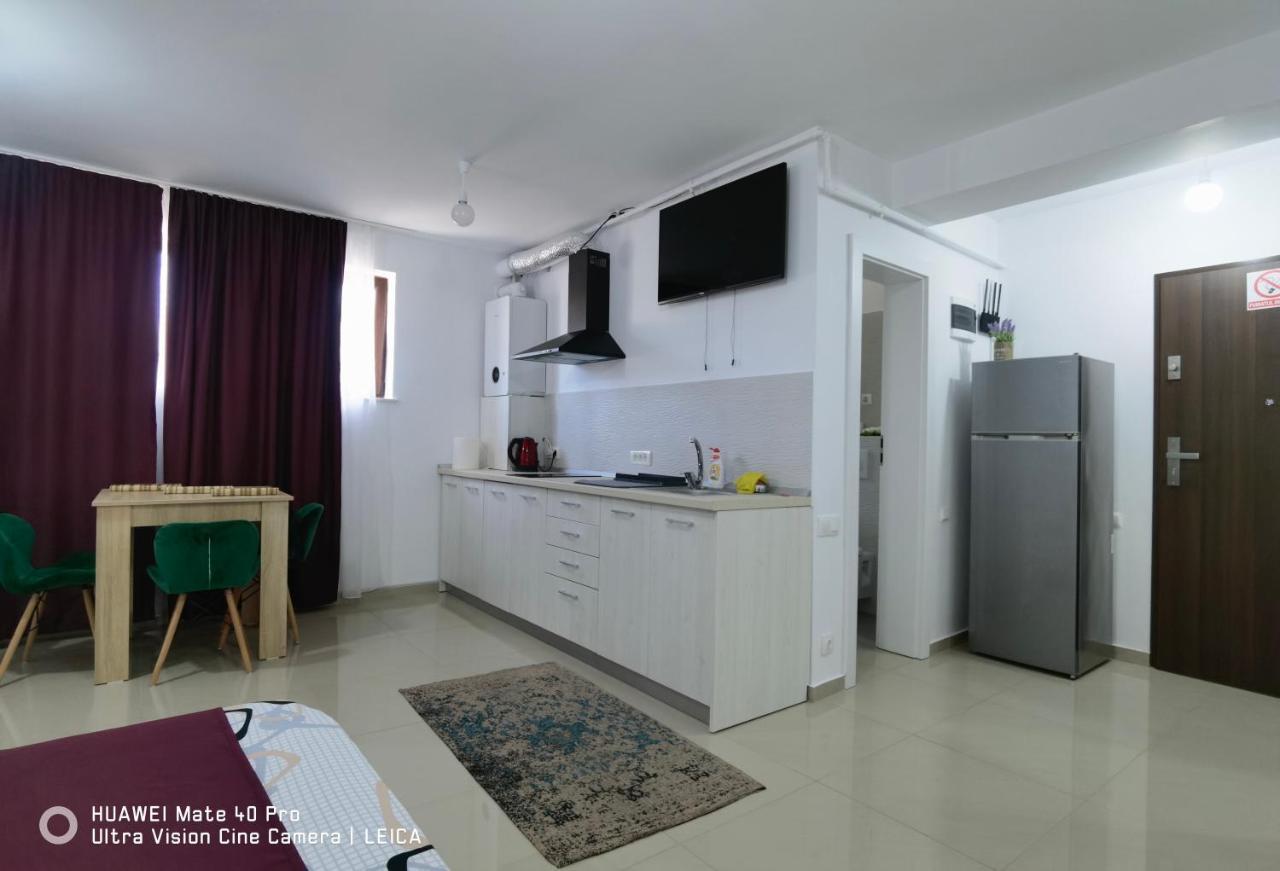 Garsoniera De La Mare Lägenhet Mangalia Exteriör bild