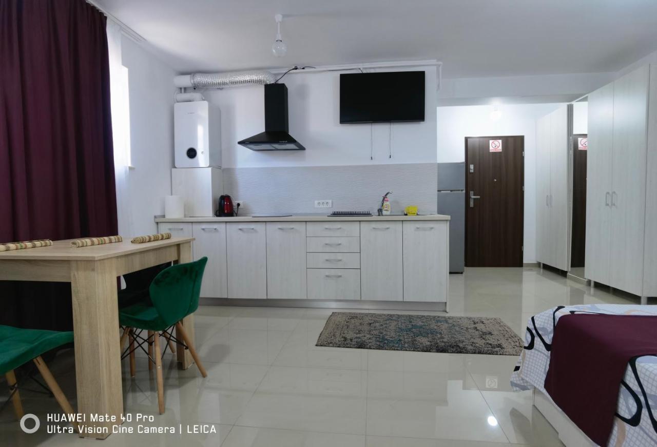 Garsoniera De La Mare Lägenhet Mangalia Exteriör bild